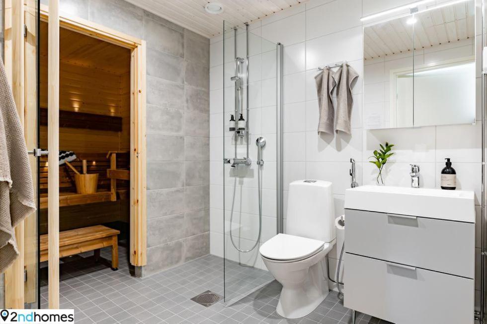 "Kanava" - New 1Br Apartment With Sauna, Balcony & Views, Hosted By 2Ndhomes Tampere Exterior photo